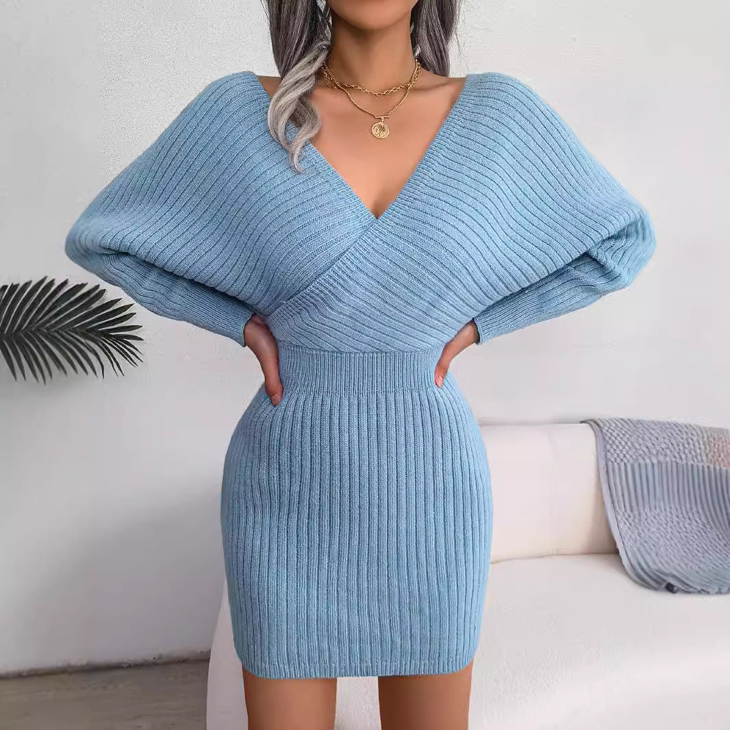 V-neck bat bag buttocks sweater dress